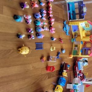 Huge lot of peppa pig 🐷